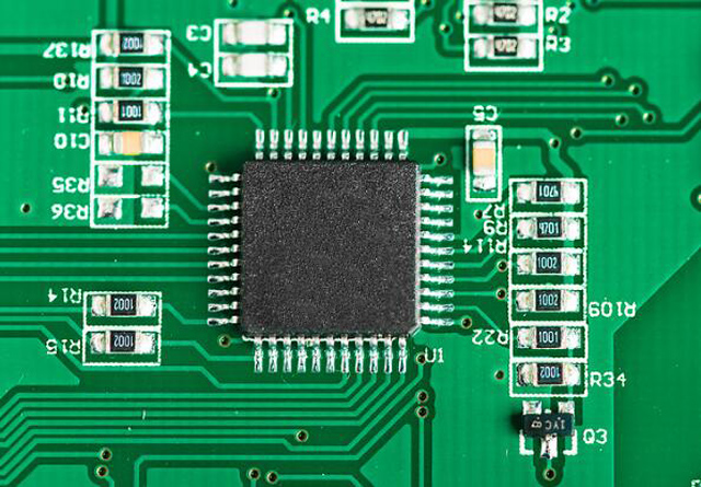 長(zhǎng)期收購(gòu) [ST] 汽車器件：汽車 MCU、汽車?yán)走_(dá)收發(fā)器、汽車功率分立器件